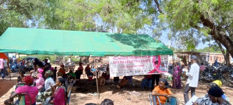 Kénédougou/Octobre rose : Une campagne de dépistage des cancers féminins à travers les services de la clinique mobile 