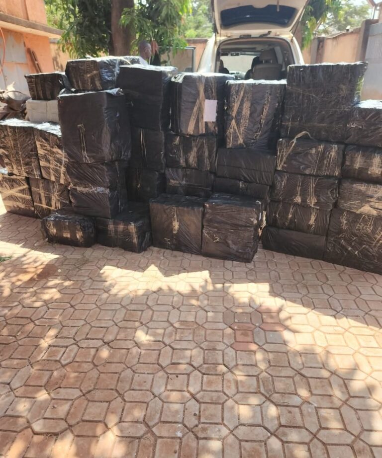 Guiriko/Douanes : La brigade mobile de Bobo-Dioulasso saisit des produits illicites estimés à plus de 30 millions de F CFA