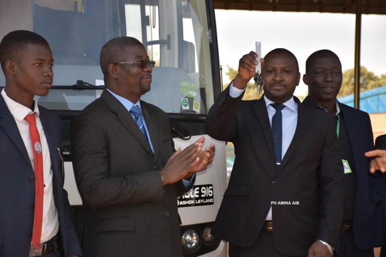 Mobilité des étudiants : Le gouvernement offre quinze bus aux instituts privés d’enseignement supérieur