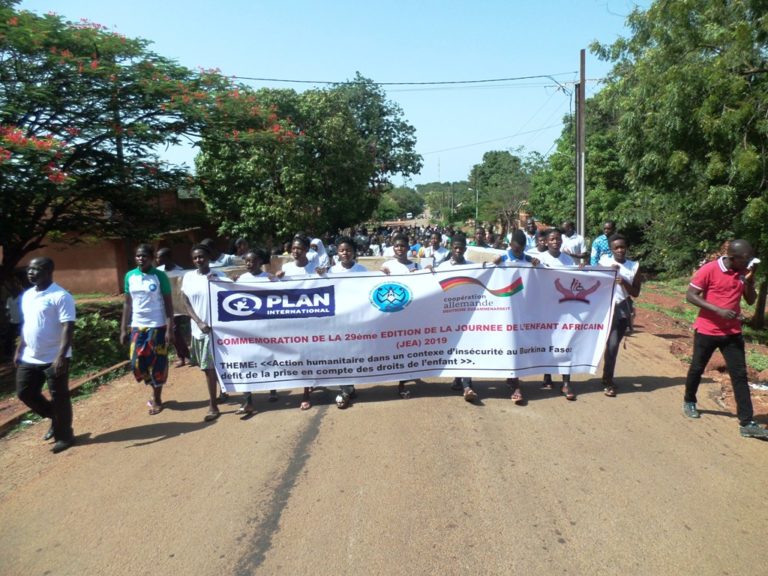 Droits de l’enfant : Une marche d’interpellation  à Gaoua