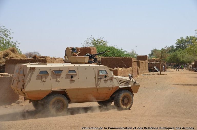 Burkina: Quatre terroristes tués et une base logistique démantelée près de Arbinda (Armée)