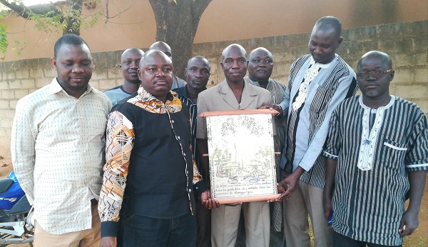 Ganzourgou : Les actions du commissaire Dima en faveur des enfants saluées