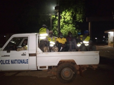 Respect du couvre-feu à Yako : Les péripéties d’une nuit avec une patrouille de police