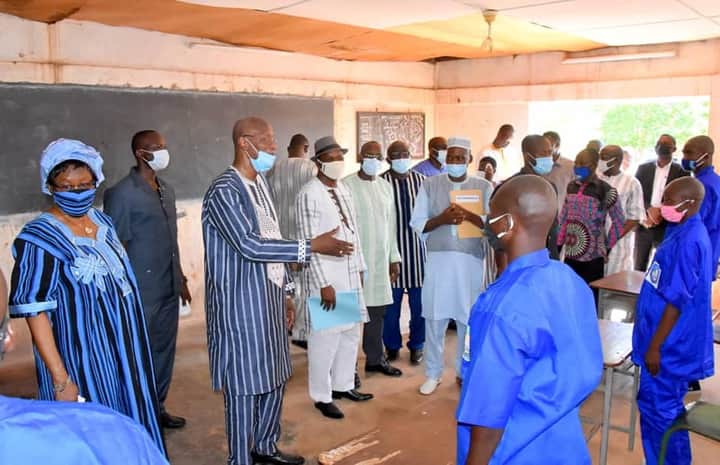 Lutte contre le chômage: le Premier ministre réaffirme l’importance de la formation professionnelle