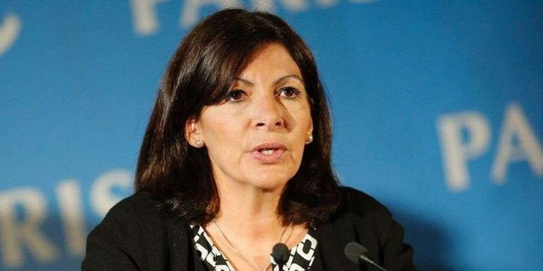 France : La maire de Paris juge «absurde» sa verbalisation pour avoir promu trop de femmes
