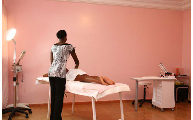 Burkina : Démantèlement de salons de massage accusés de proxénétisme