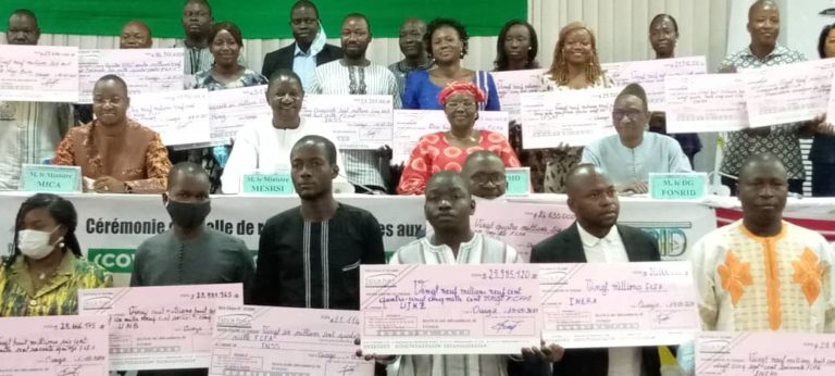 Burkina : Plus de 1,6 milliards FCFA consacrés à 43 projets de recherche