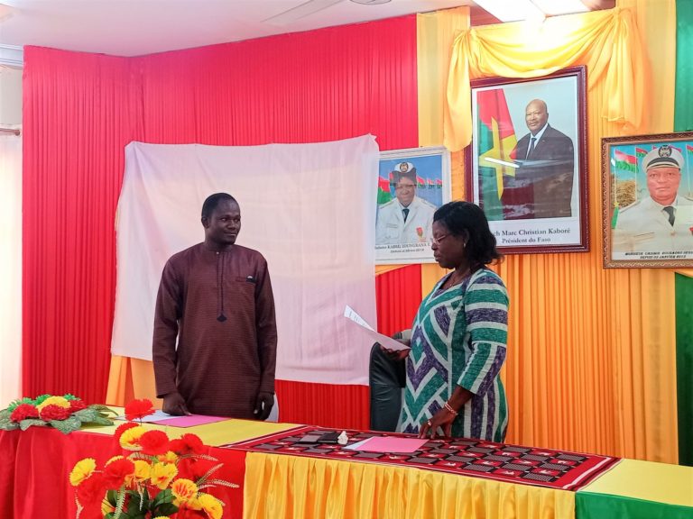 Centre-sud : le tout premier directeur régional de la Communication installé