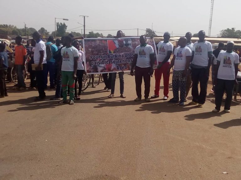 Léo : L&rsquo;association « Sauvons la patrie » marche pour soutenir le MPSR 