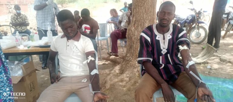 Gnagna: Un don de sang et un repas communautaire en faveur des déplacés