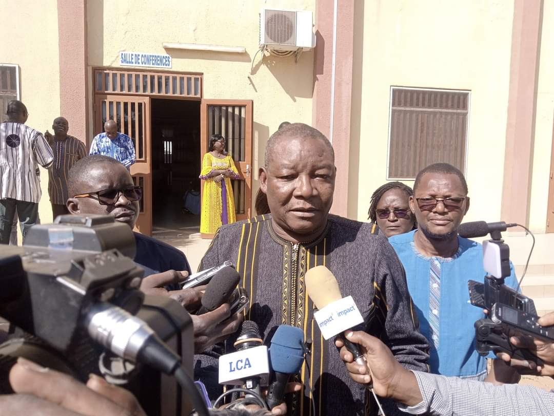 Burkina : 4 609 écoles fermées pour cause d’attaques terroristes (responsable)