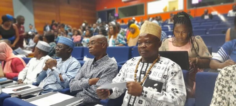 Côte d’Ivoire : La contribution de la femme à l’accès à l’eau et à l’assainissement au menu d’un congrès