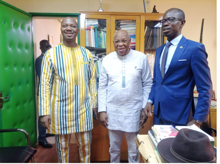 Burkina/Média : Le président de l’ALT salue l’engagement et la résilience de l’Observateur Paalga