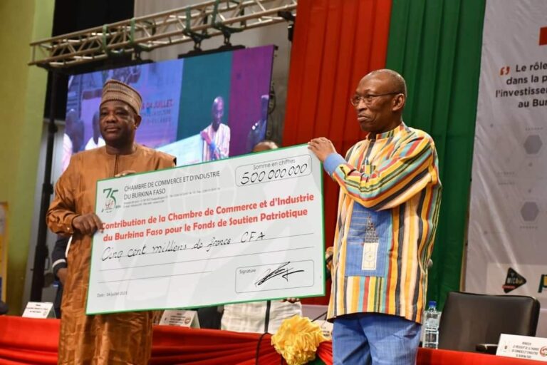 𝗙𝗼𝗻𝗱𝘀 𝗱𝗲 s𝗼𝘂𝘁𝗶𝗲𝗻 p𝗮𝘁𝗿𝗶𝗼𝘁𝗶𝗾𝘂𝗲 : 𝗣𝗹𝘂𝘀 𝗱&rsquo;𝘂𝗻 𝗱𝗲𝗺𝗶 𝗺𝗶𝗹𝗹𝗶𝗮𝗿𝗱 de  F CFA, 𝗿𝗲𝗰̧𝘂 𝗱𝘂 𝘀𝗲𝗰𝘁𝗲𝘂𝗿 𝗽𝗿𝗶𝘃𝗲́ 𝗯𝘂𝗿𝗸𝗶𝗻𝗮𝗯𝗲̀