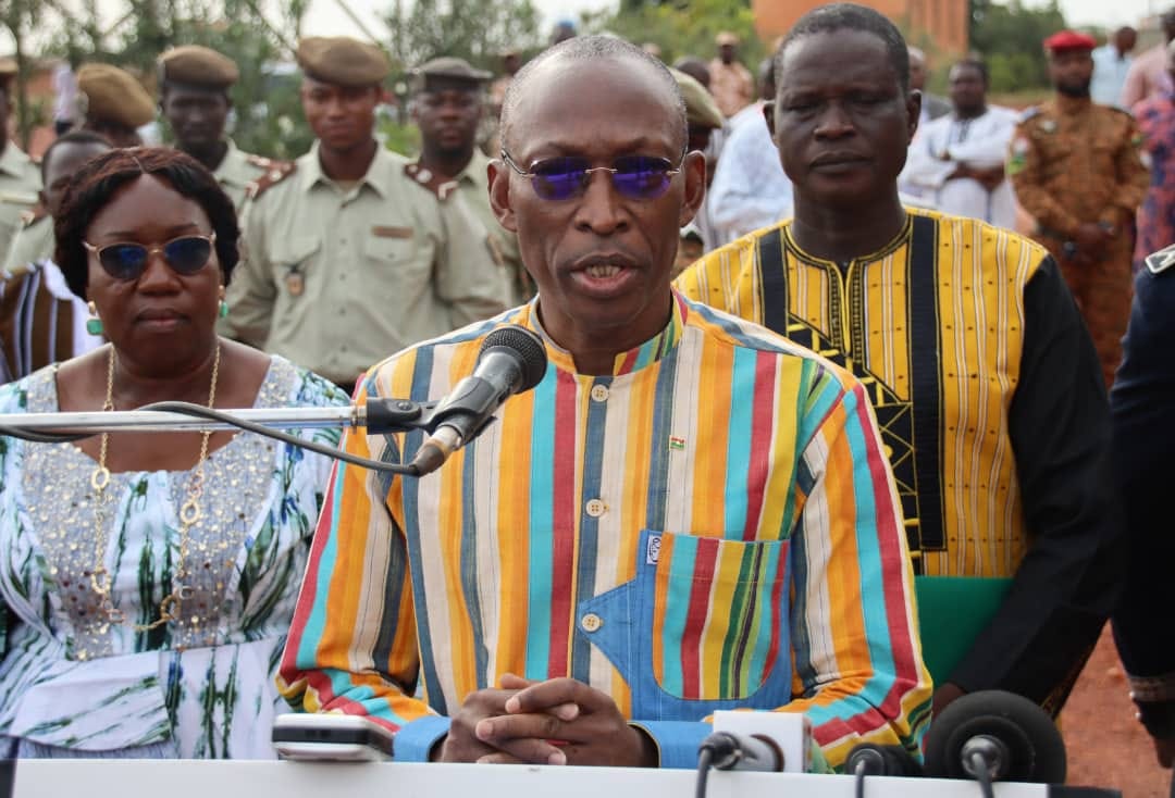 Bobo-Dioulasso: Le Premier ministre Me Kyelem et des corps constitués à l’unisson pour la montée des couleurs nationales
