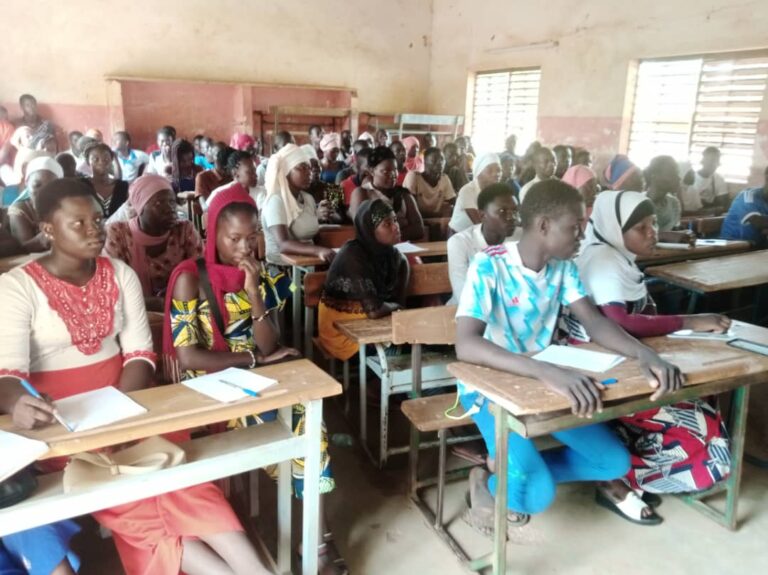 Tougan : Des nouveaux bacheliers et brevetés éclairés sur le choix de leur filière et leur série 