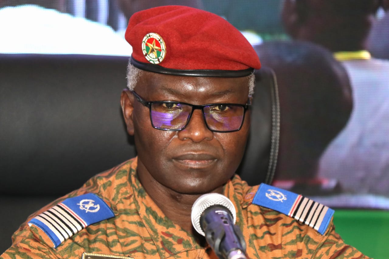 Burkina : Face à la fraude massive de l’or et à l’insécurité, la formalisation des orpailleurs préconisée