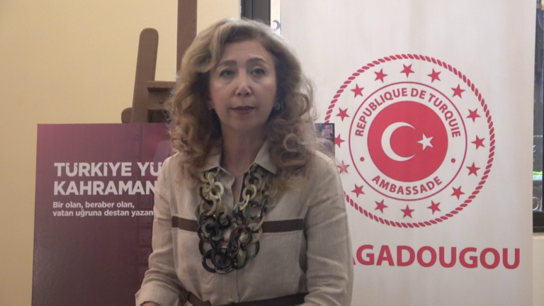 « La tentative de coup d’Etat du 15 Juillet 2016 a été avortée grâce à la noble résistance de notre peuple et au leadership de notre Président Recep Tayyip Erdoğan » (Ambassadrice)