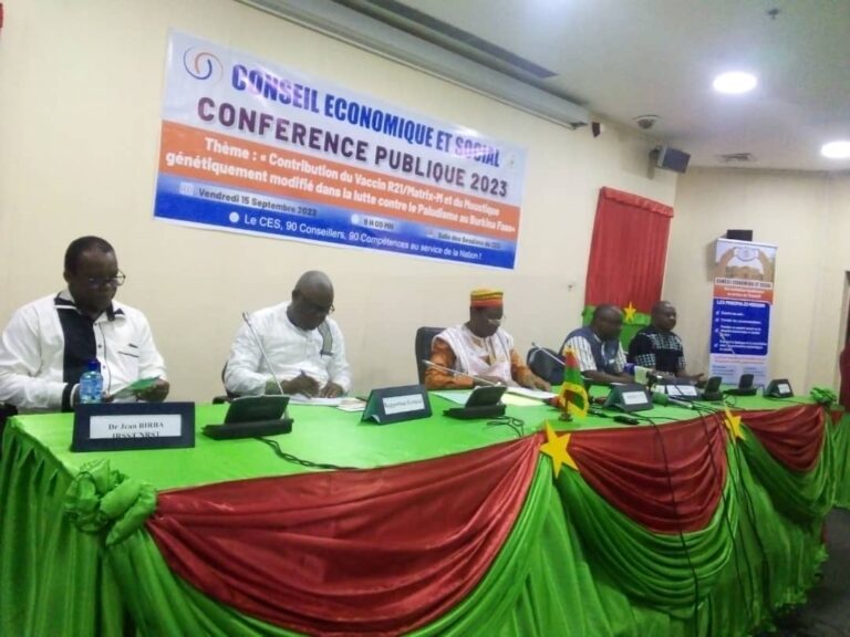 Paludisme : Le CES réfléchit sur l&rsquo;introduction du vaccin et des moustiques génétiquement modifiés 