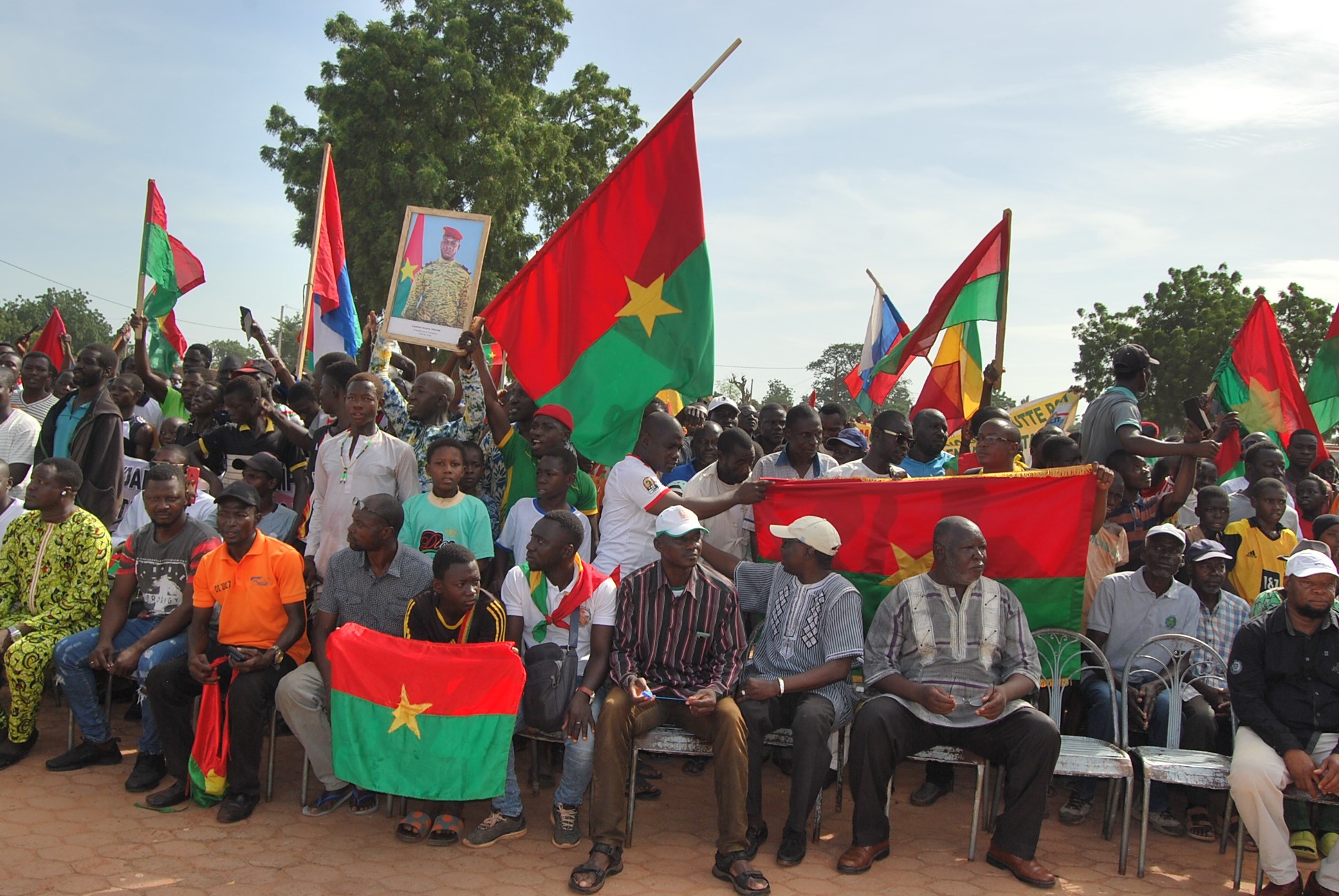 Transition au Burkina : Dédougou réaffirme son soutien indéfectible