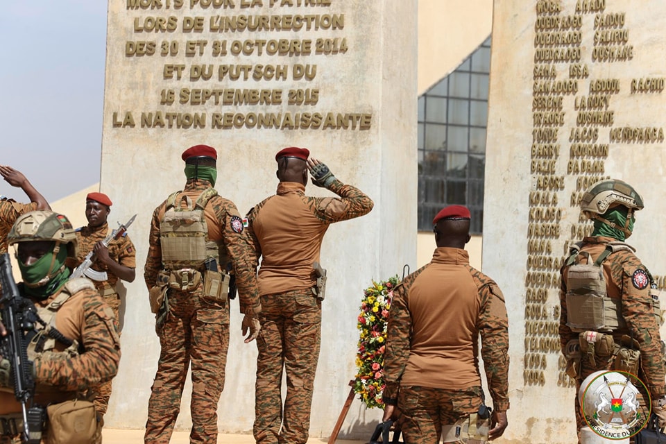 Hommage aux martyrs de 2014 et de 2015 : « Que leur sacrifice suprême nourrisse notre détermination pour la libération de notre chère patrie » (président Traoré)