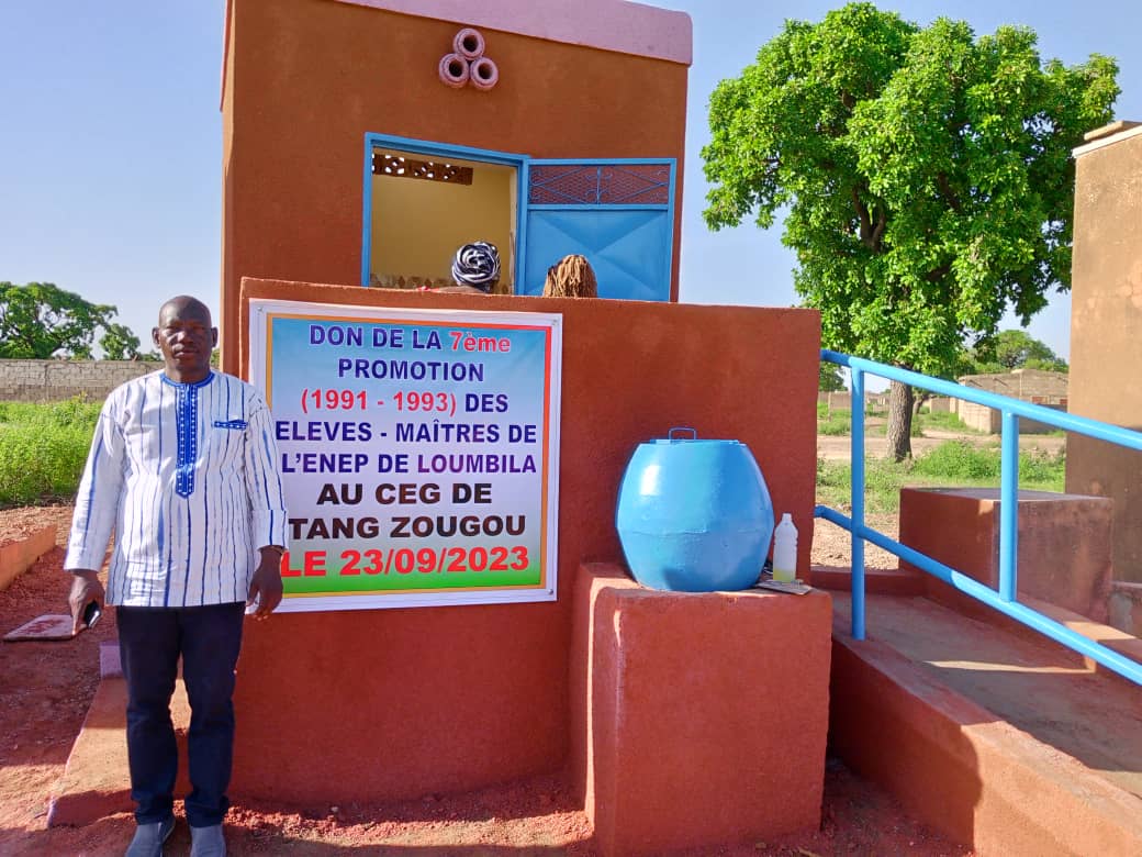 Hygiène à l’école : des enseignants offrent une cabine hygiénique