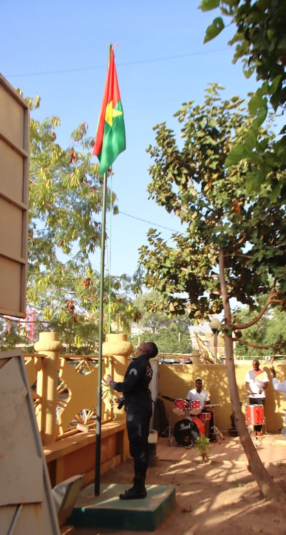 Semaine nationale de la citoyenneté : Jean Emmanuel Ouédraogo invite les Burkinabè à honorer et à respecter le drapeau