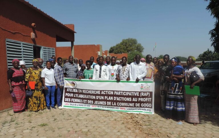 Fonds minier de développement local : des femmes et des jeunes de Gogo élaborent leurs plans d’actions