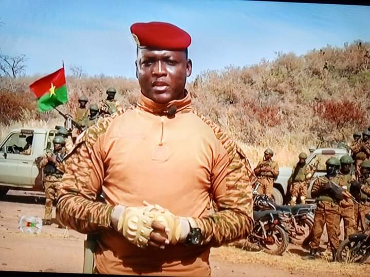 Burkina: “We want a professional army”, president |  AIB