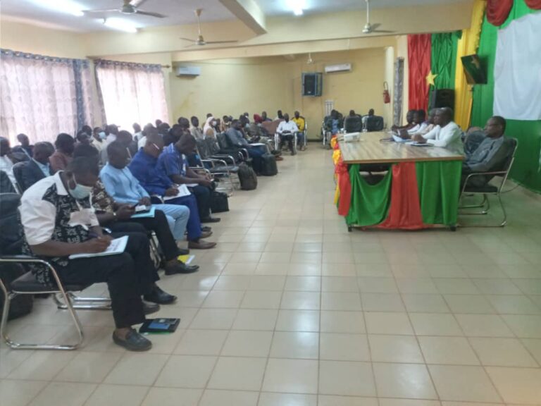 Namentenga/Conseil de santé de district : Les plans de développement de santé de district adoptés. 