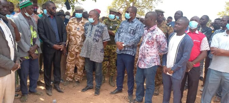 Accident de Pâ: Les autorités locales consolent population et passagers choqués