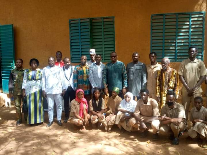 Burkina: Students from Marien N’Gouabi high school commit to citizenship and ecology | Africa Links 24 Burkina: Students from Marien N’Gouabi high school commit to citizenship and ecology | Africa Links 24