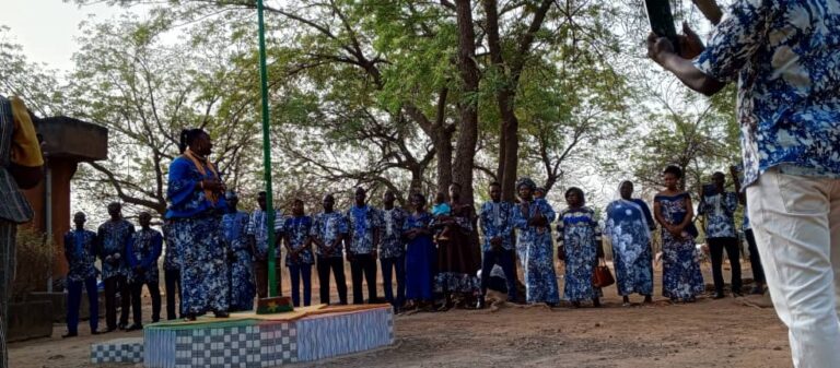 Balé: Forte mobilisation des femmes devant le drapeau, saluée par les autorités