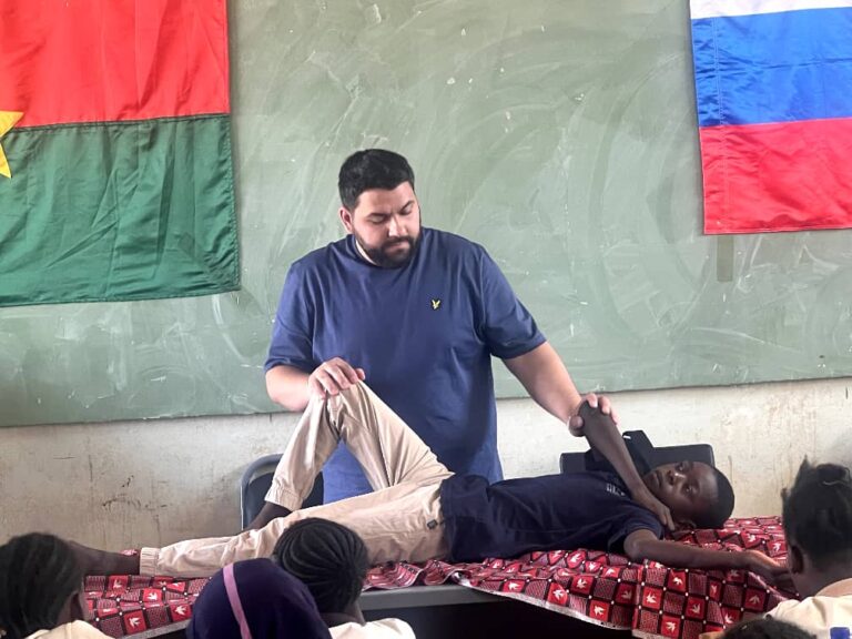 Burkina: African initiativ initie les élèves du collège Malgab Zanga aux gestes de premiers secours