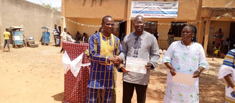 Excellence scolaire : Une quarantaine de lauréats récompensés dans le Bazèga