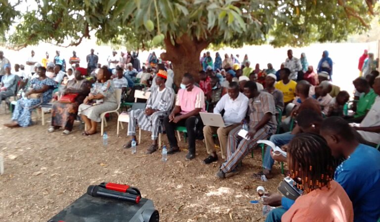 Zoundwéogo/Santé : un dialogue communautaire pour sensibiliser sur le paludisme