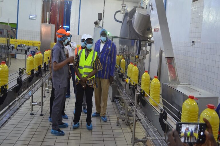 Houet/Vie des industries : Le ministre Jacques Sosthène Dingara dans les locaux de la SN-Citec