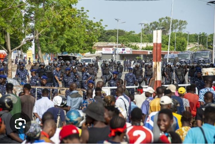 Bénin: gaz lacrymogènes pour disperser une manifestation contre le coût de la vie