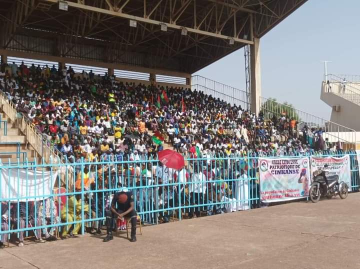 Meeting de Soutien à la Transition : Des manifestants réclament la prolongation de la Transition au Burkina Faso
