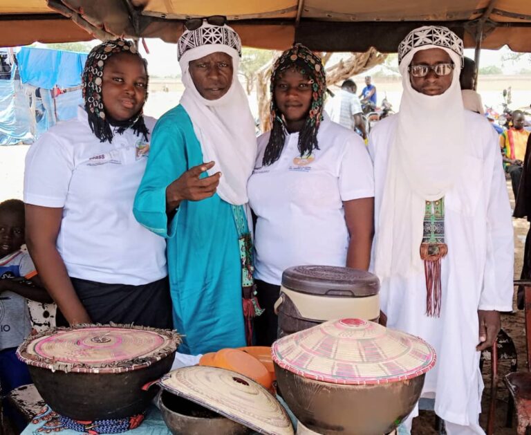 Paix et cohésion: Des communautés présentent leurs savoir-faire à Dori