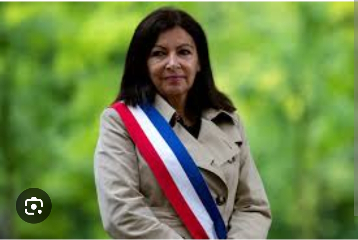 Macron « gâche la fête » aux Français avec la dissolution du parlement (maire de Paris)