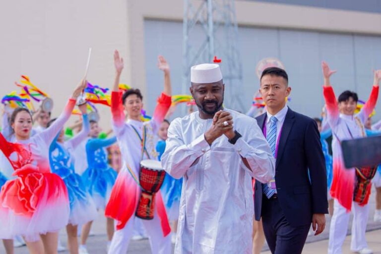 Le chef de l’Etat malien, le colonel Assimi Goïta, est arrivé ce dimanche à Beijing où il prendra part, du 4 au 6 septembre 2024, au 9e sommet du Forum sur la coopération Afrique-Chine (Focac).