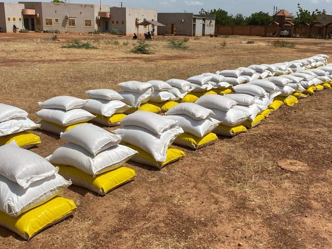 Bam: Une ONG offre des vivres à des personnes déplacées internes de Kongoussi et de Tikaré