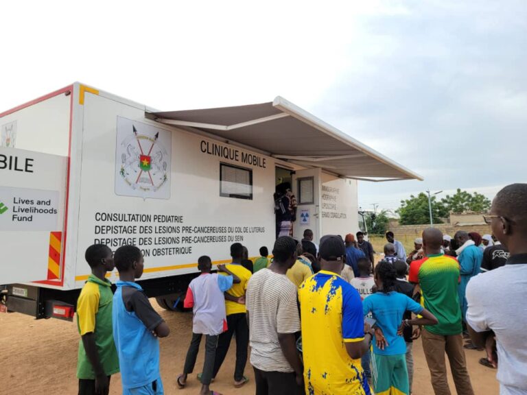 Cancer du col de l&rsquo;utérus : une clinique mobile fonctionnelle à Dori