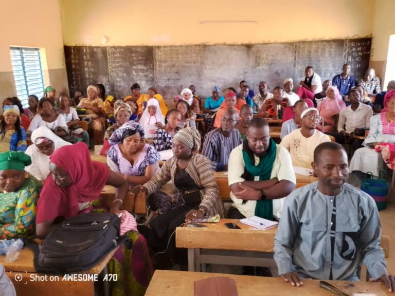 Dori : les contenus des nouveaux curricula du cours élémentaire et leurs outils d&rsquo;accompagnement examinés