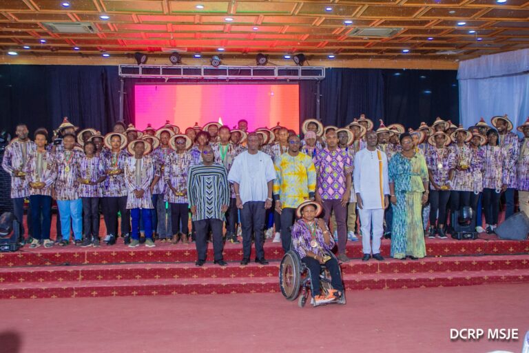 Nuit des médaillés : les mérites de 246 athlètes reconnus par le ministère en charge des sports