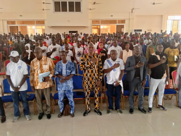 Tenkodogo/Recherche de la paix: des panelistes s&rsquo;interrogent sur la contribution de la culture et de la littérature