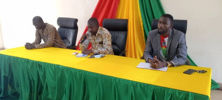 Kossi/Conférence: La coordination provinciale de veille citoyenne échange sur la situation de la Nation