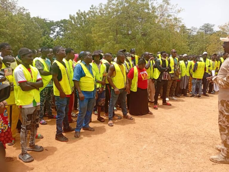 Tenkodogo : 154 usagers de la route en infraction soumis à des travaux d’intérêt commun 