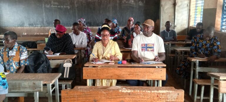 Banwa : Les enseignants des classes de CE1 et CE2 outillés à l&rsquo;enseignement de l&rsquo;anglais 